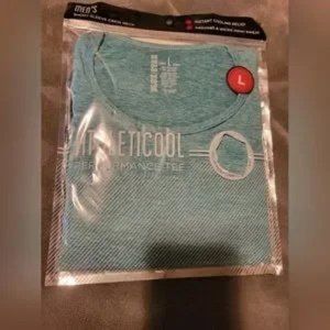 NWT Mens Performance Tshirt